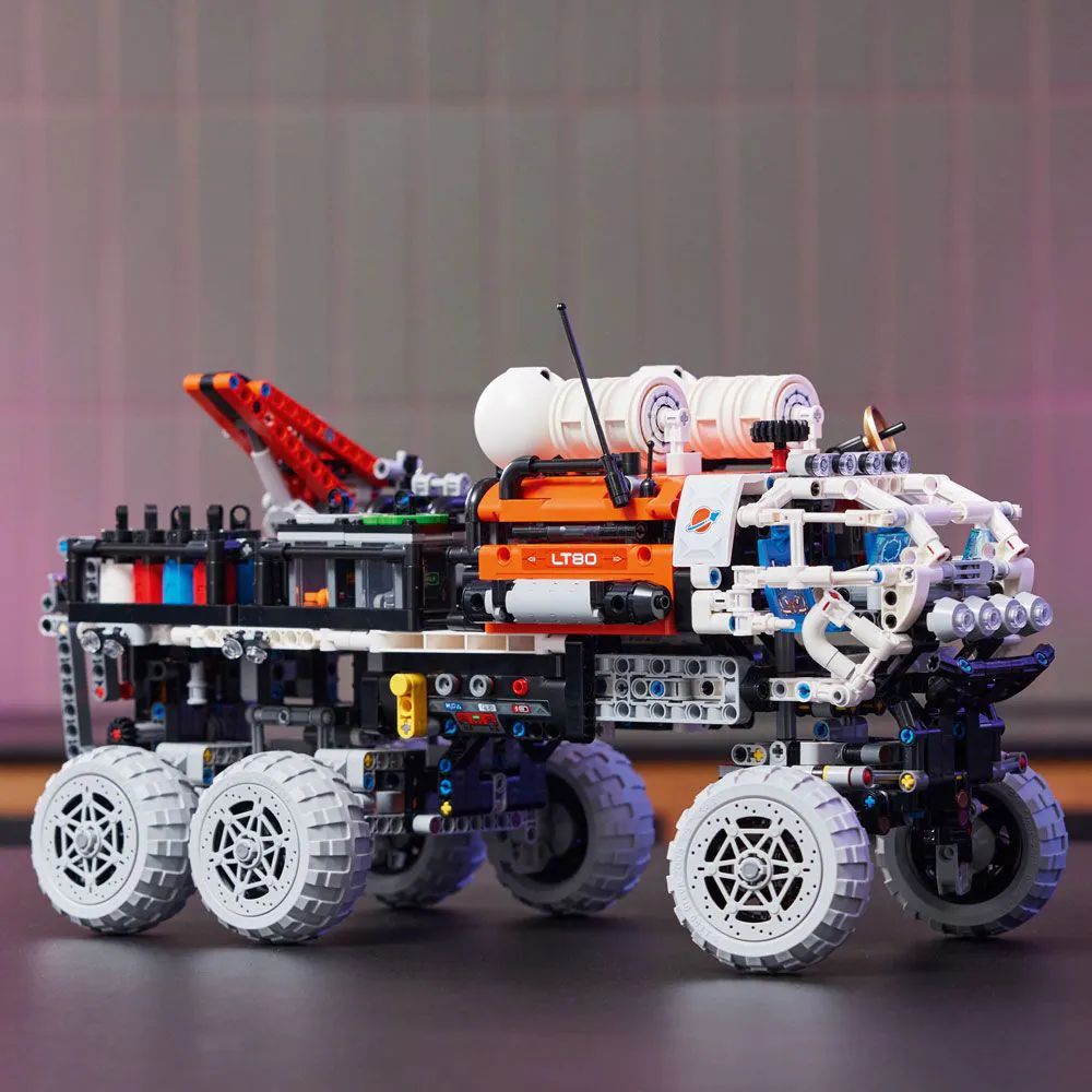 Lego Technic Rover de explorare pe Marte cu echipaj 42180