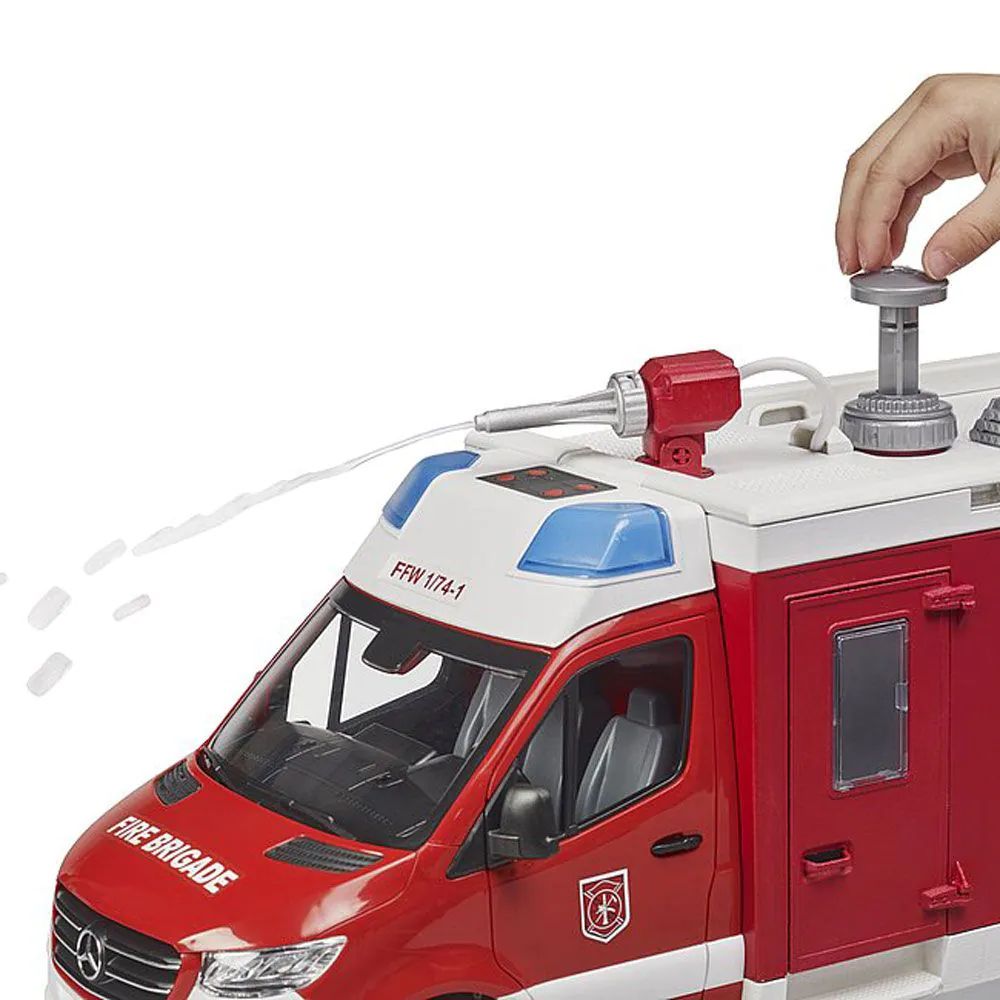 Masina de pompieri cu pompa de apa Bruder Mercedes Benz Sprinter